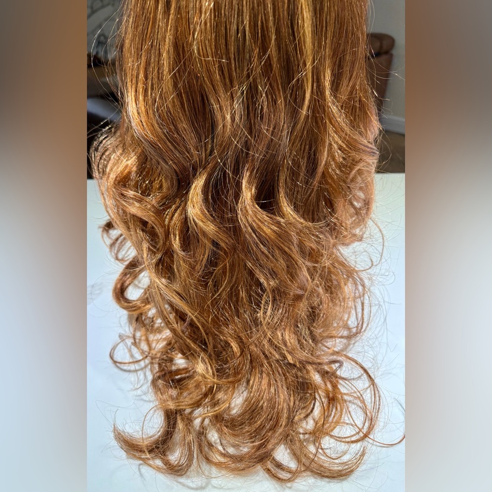 HAIR, 25-26” Vanessa Long Wavy Layers with bangs, Auburn/Copper - Picture 8 of 11